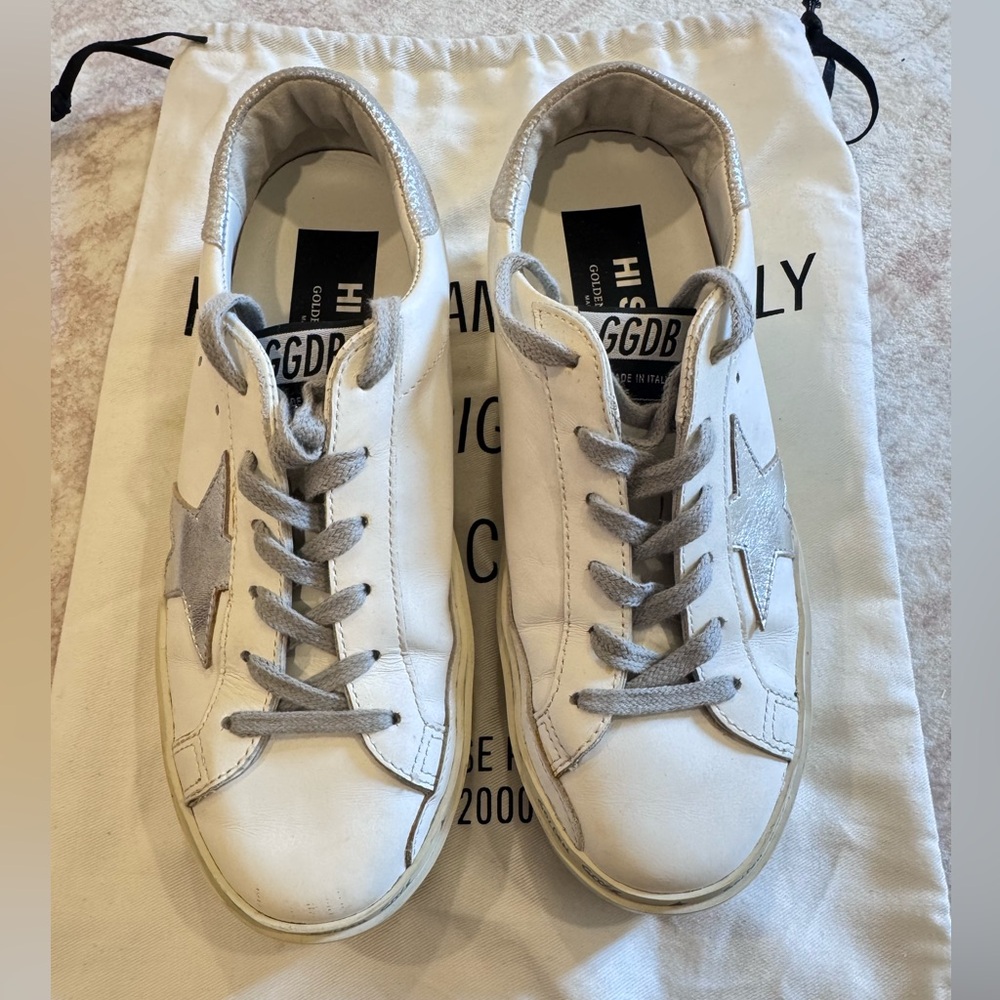 Barely worn Golden Goose sneakers with dust bag